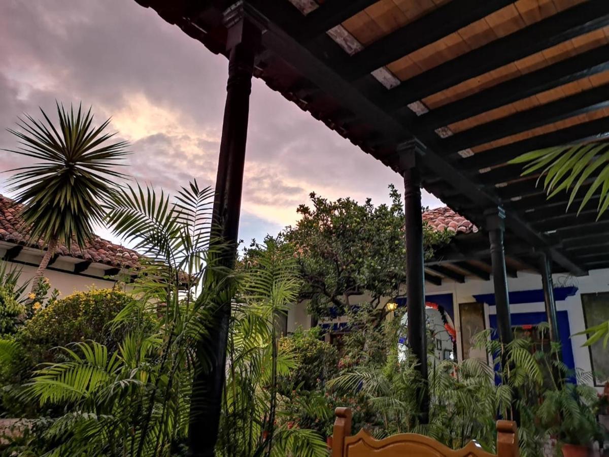 Hotel Posada Casa Juana San Cristóbal de Las Casas Екстериор снимка